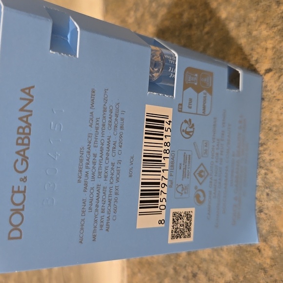 Dolce & Gabbana Light Blue Perfume Brand New - Picture 2 of 3